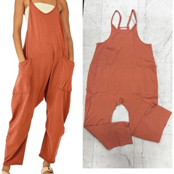 New Causal V-Neck Sleeveless Harem
Overall Jumpsuit in Coral - Picture 1 of 2